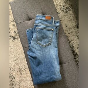 Like new Judy Blue jeans